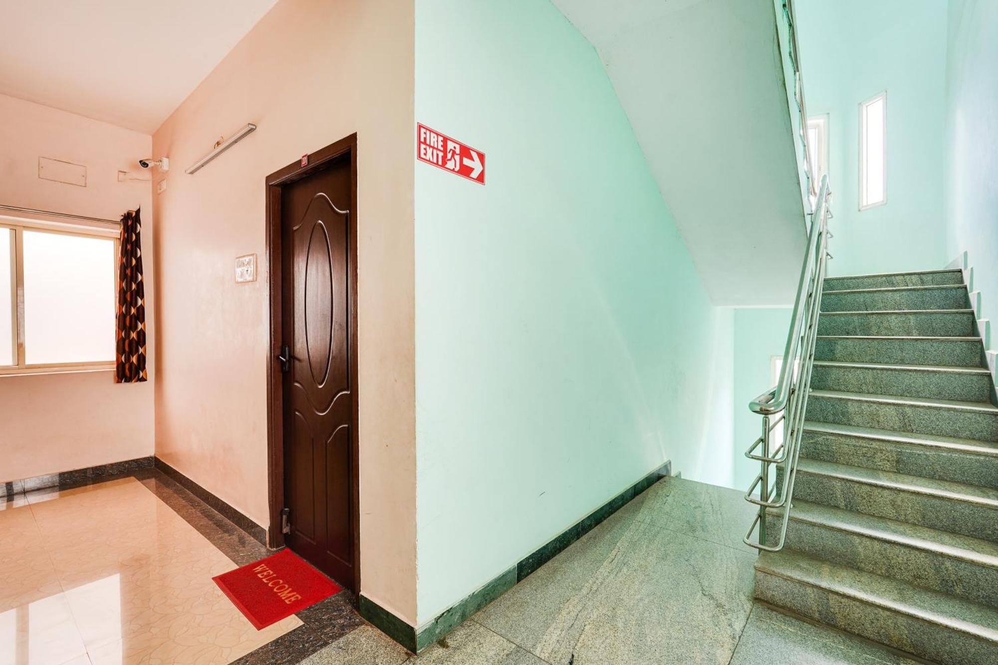 Super Hotel O Rathinapuram Near Airport Hotel Chennai