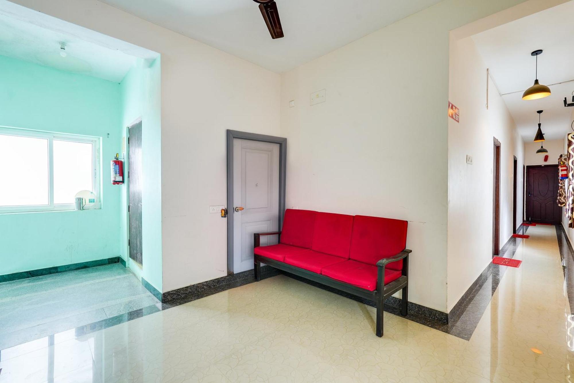 Super Hotel O Rathinapuram Near Airport 4*