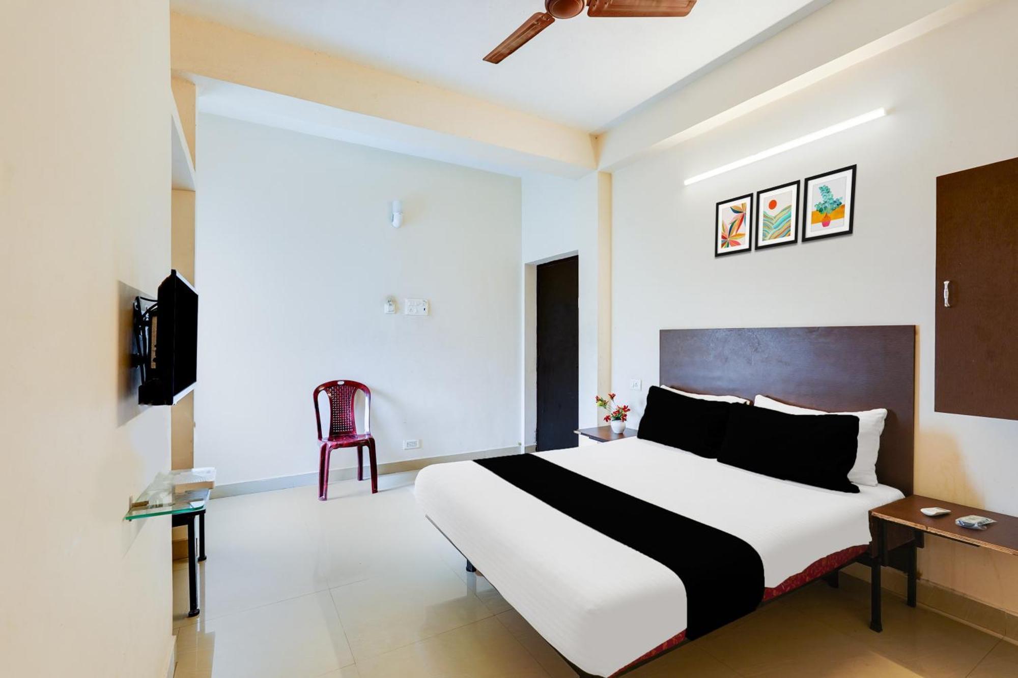 Hotel Super Hotel O Rathinapuram Near Airport