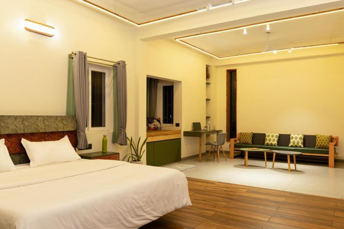 Villa Hopper Entire Luxury With Private Pool Chennai