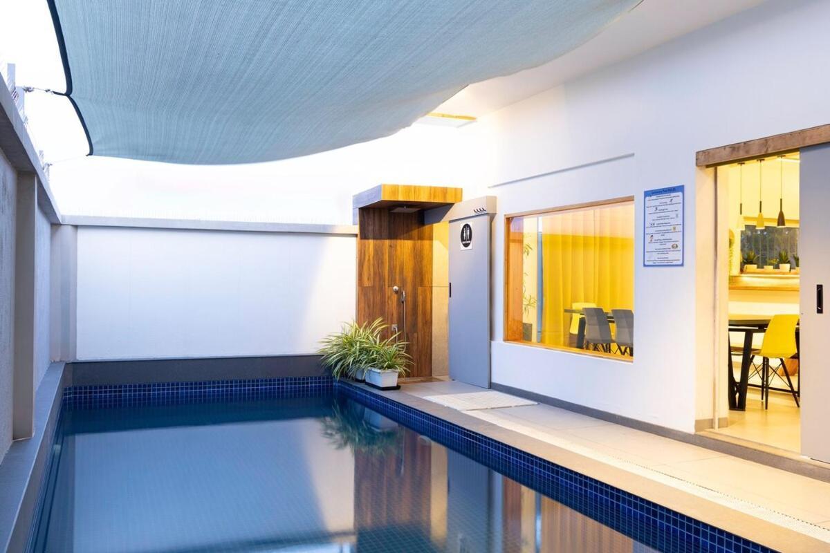Hopper Entire Luxury With Private Pool * Chennai