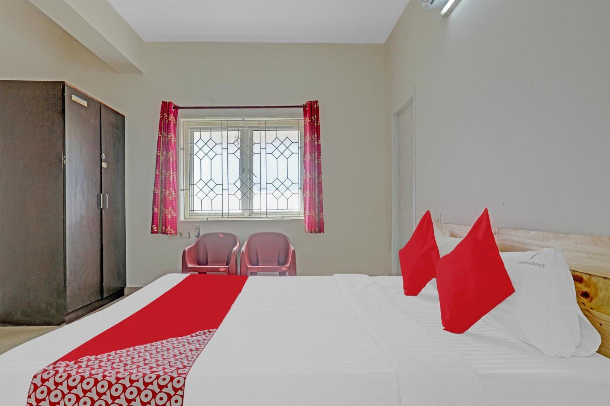 Hotel O Tiara Grand