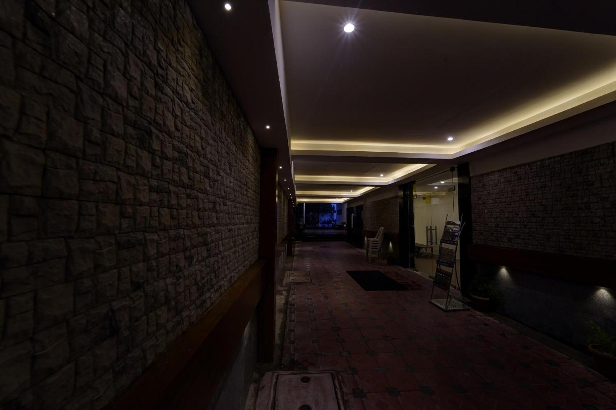 Townhouse Fantasea Near Omr Hotel Chennai