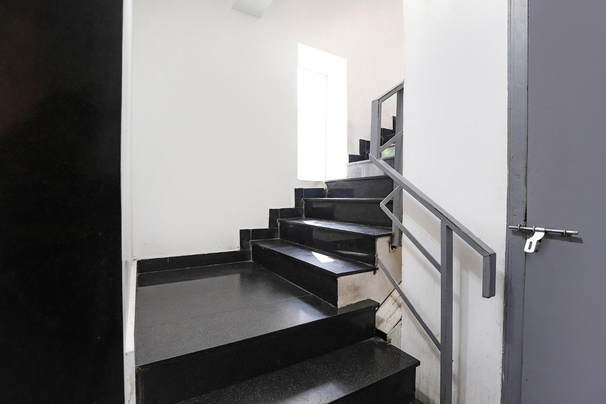 Fabhotel Kp - Near To Mgr Memorial House 4* Chennai
