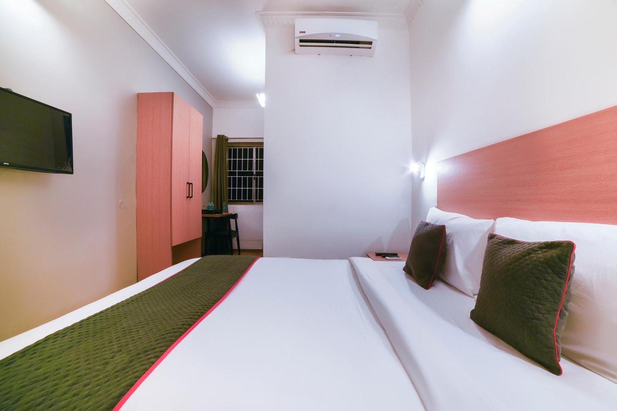 Hotel Collection O Vadapalani Chennai