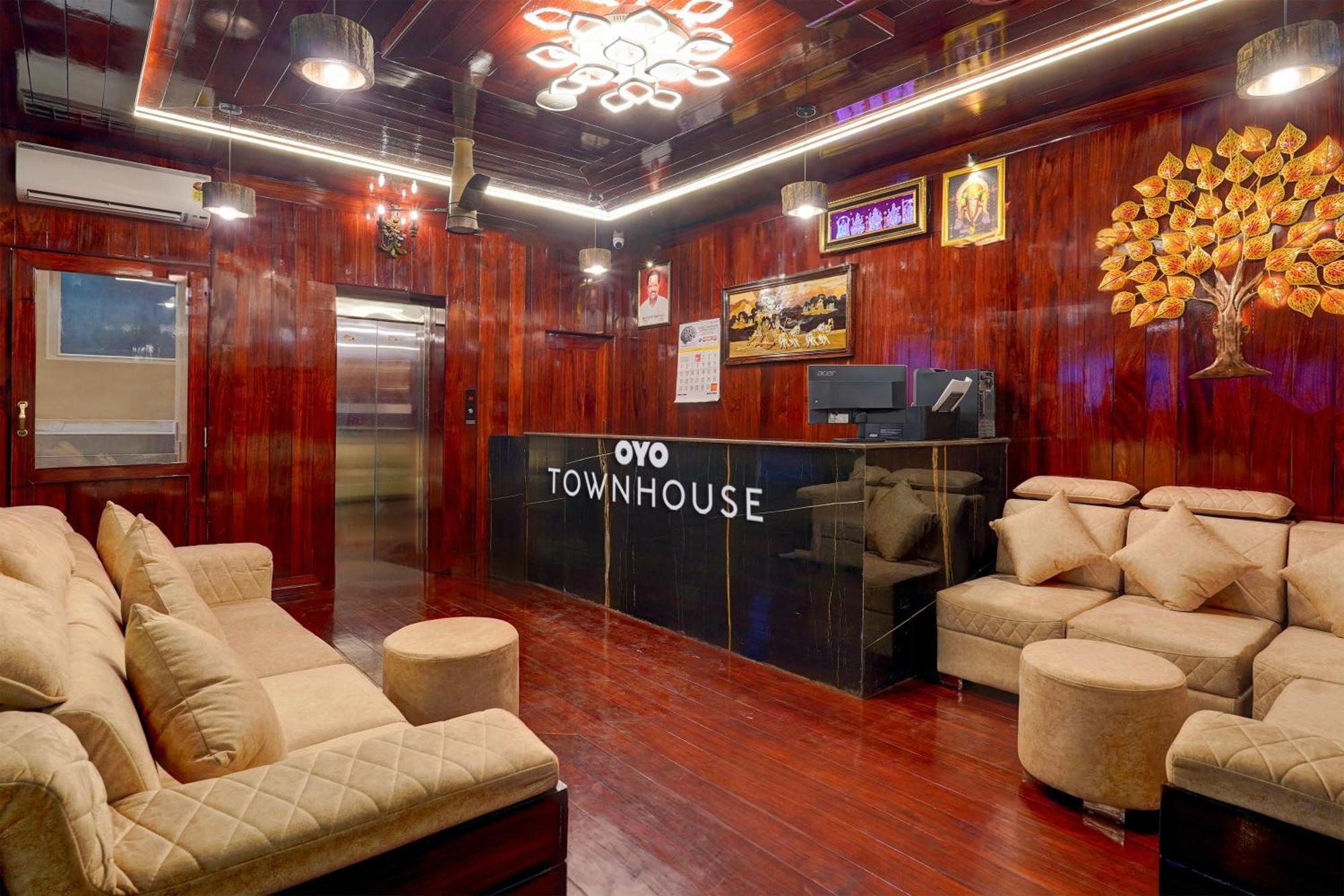 Super Townhouse Nk Vivanta Luxury Hotel