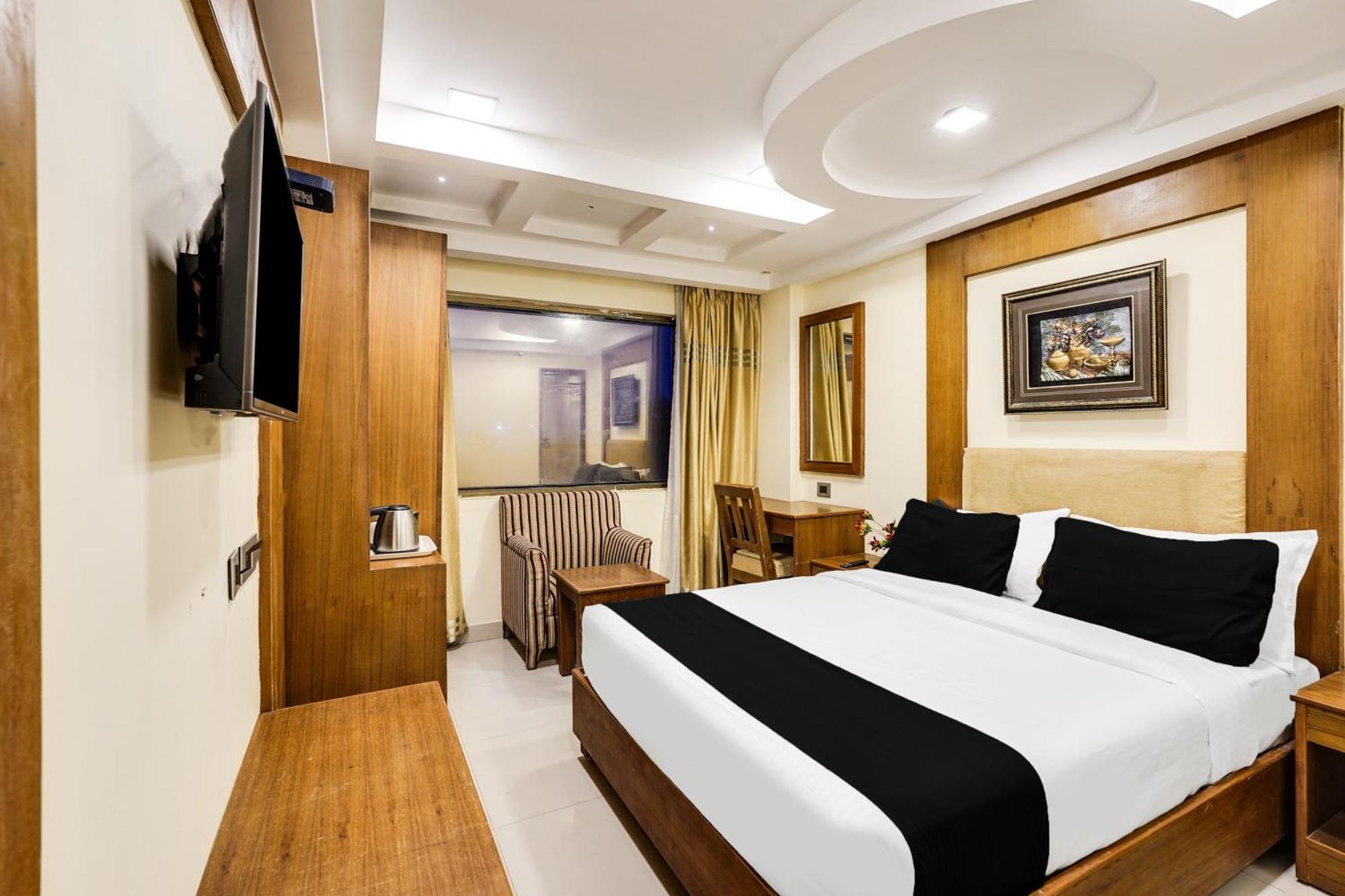 Townhouse Oak Alandur Near Airport Formerly Vijay Park Hotel 3*