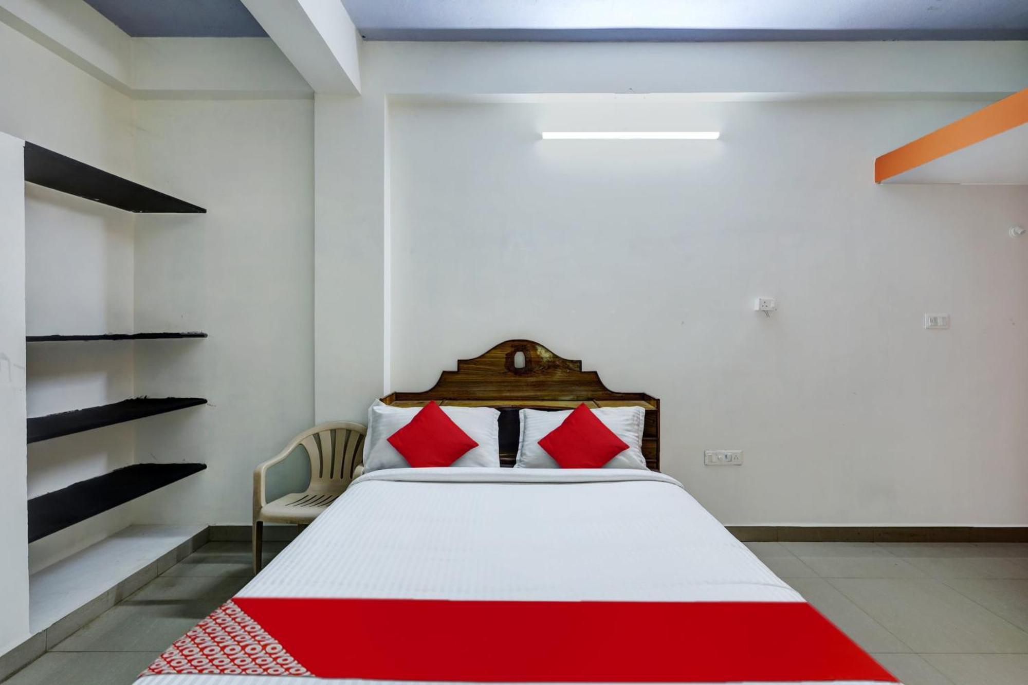 O Vaishnavi Hotel