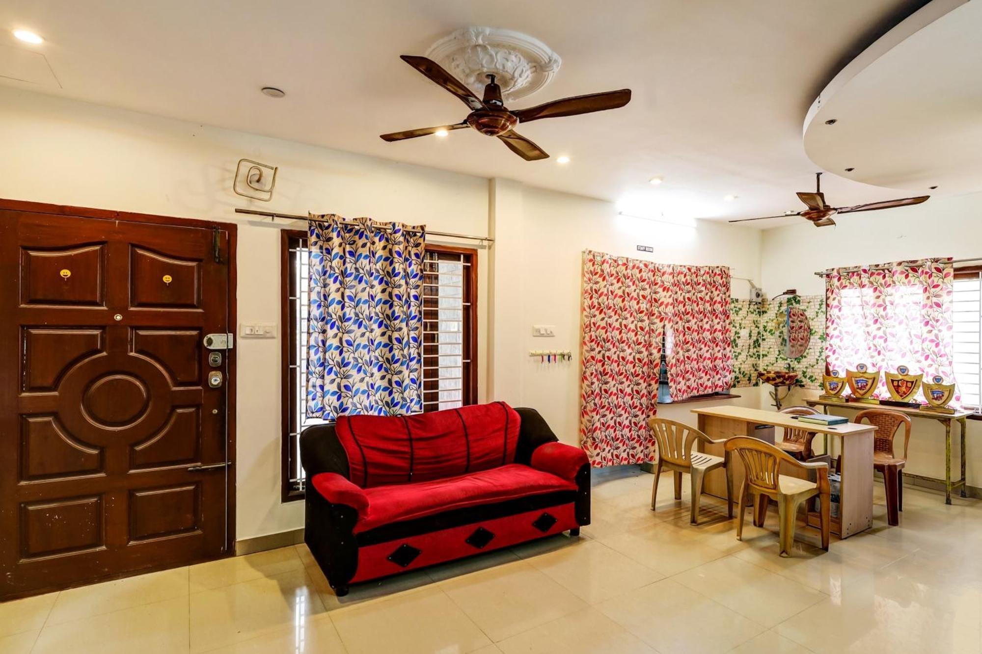 Hotel O Vaishnavi 3*