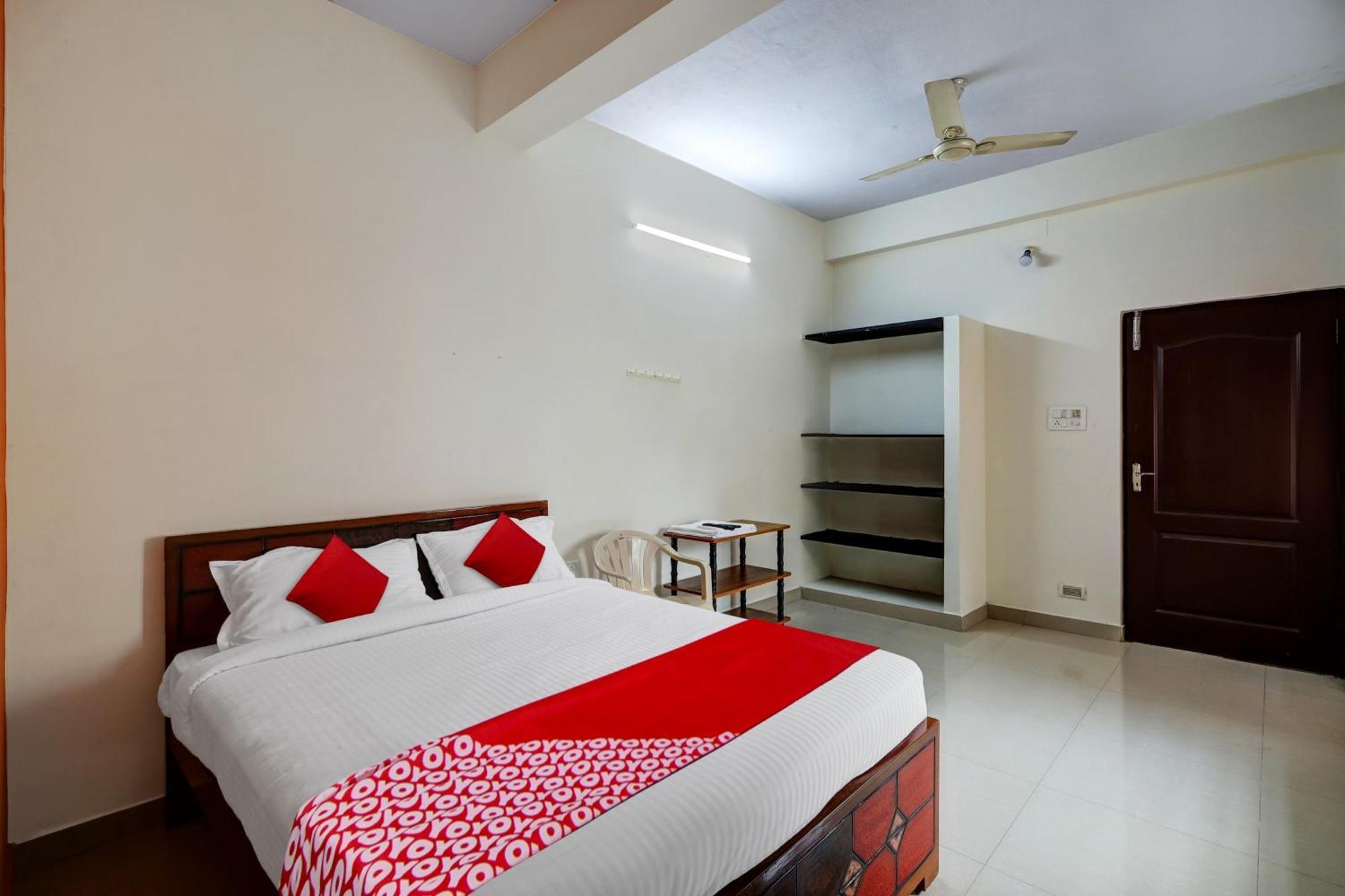 O Vaishnavi Hotel 3*