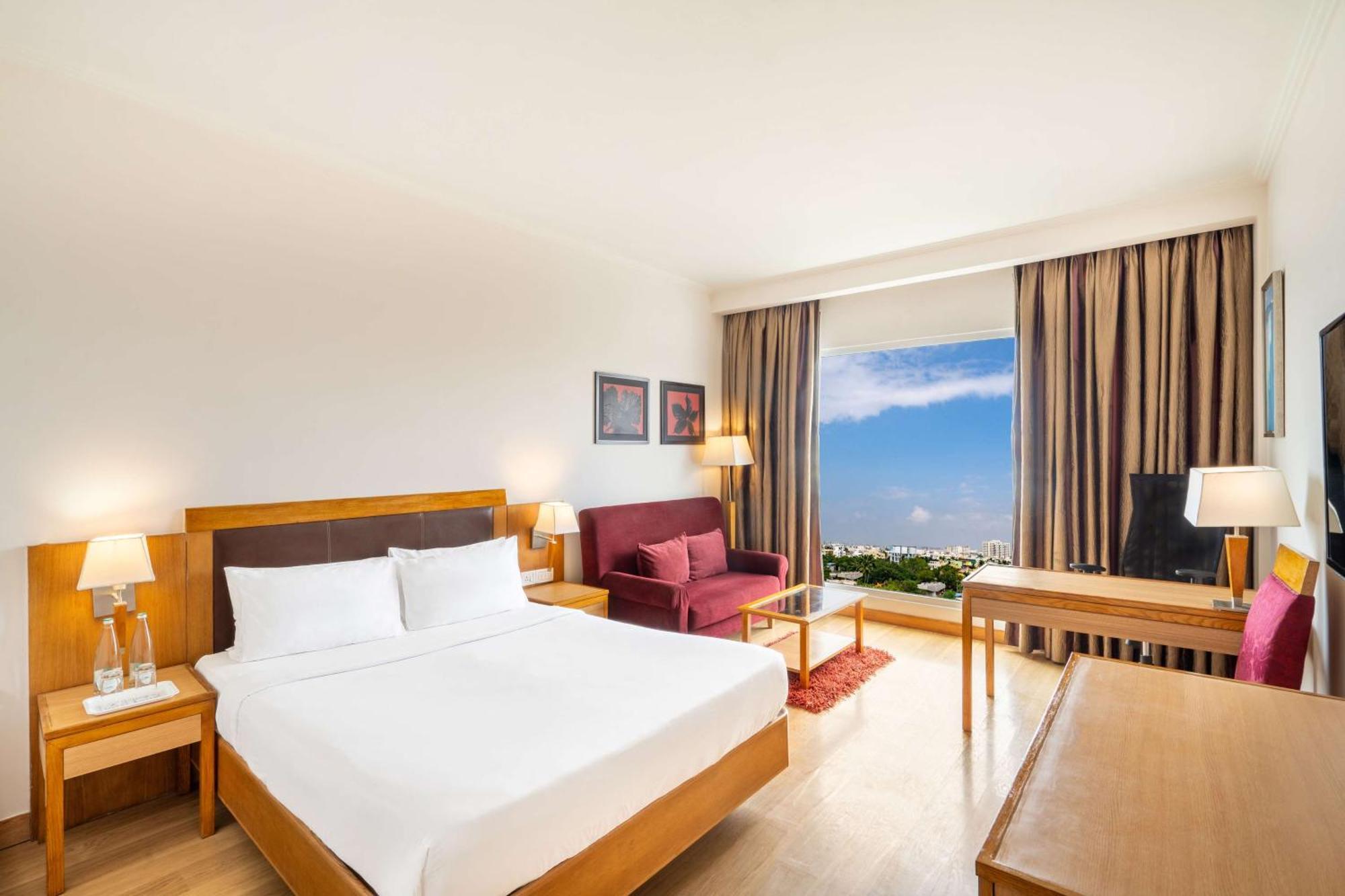 Park Plaza Omr Hotel 5*