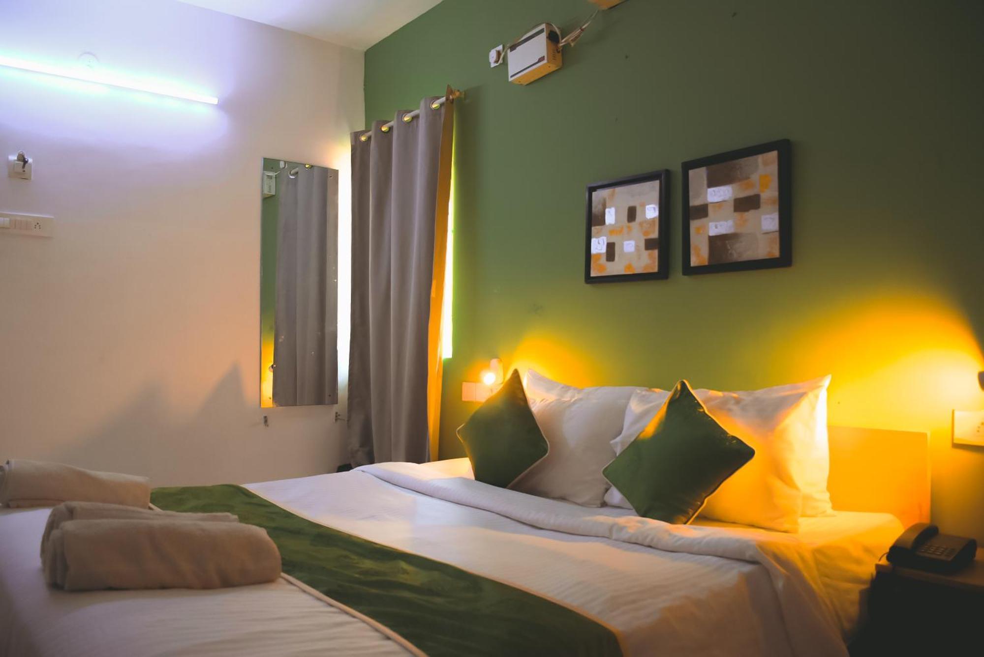 Naksha Tree Hotels- Ramapuram 3*