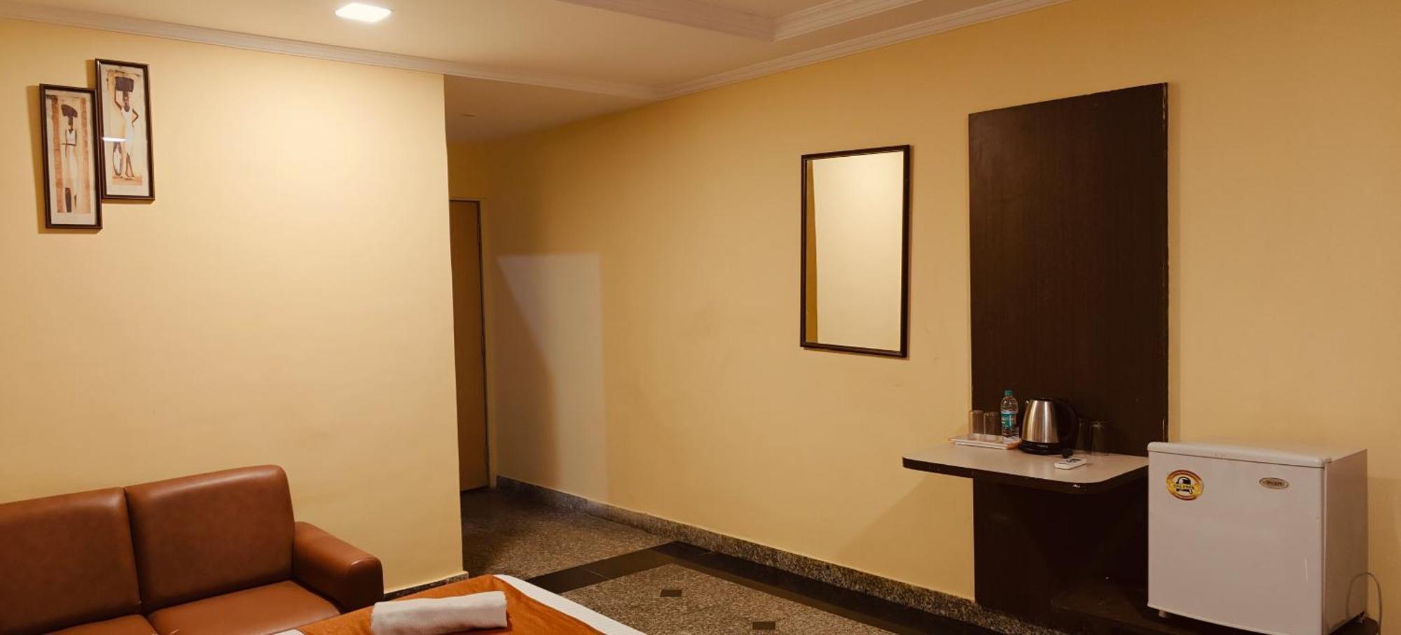 Gt Chamiers Park-near Apollo Cancer Centre Teynampet Hotel