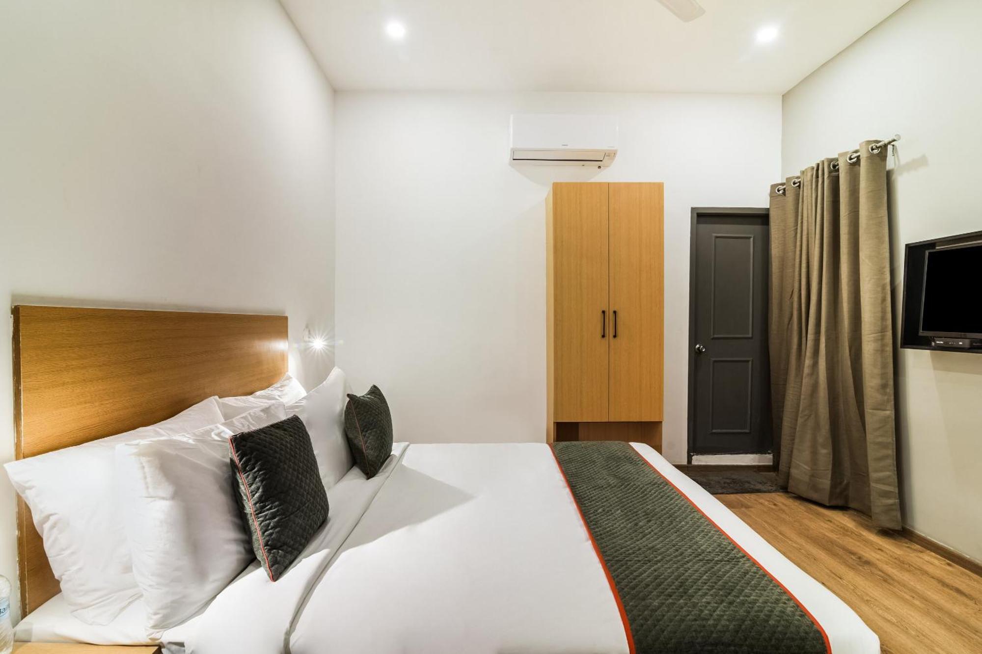 Hotel Townhouse Xotel 4*