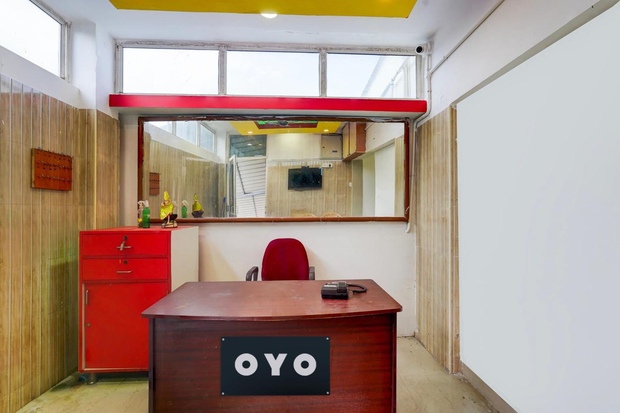 Hotel Super Collection O Kelambakkam Near Chettinad Hospital *