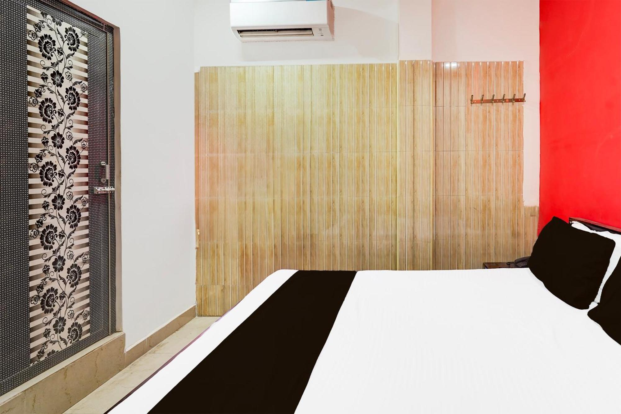 Super Collection O Kelambakkam Near Chettinad Hospital * Chennai