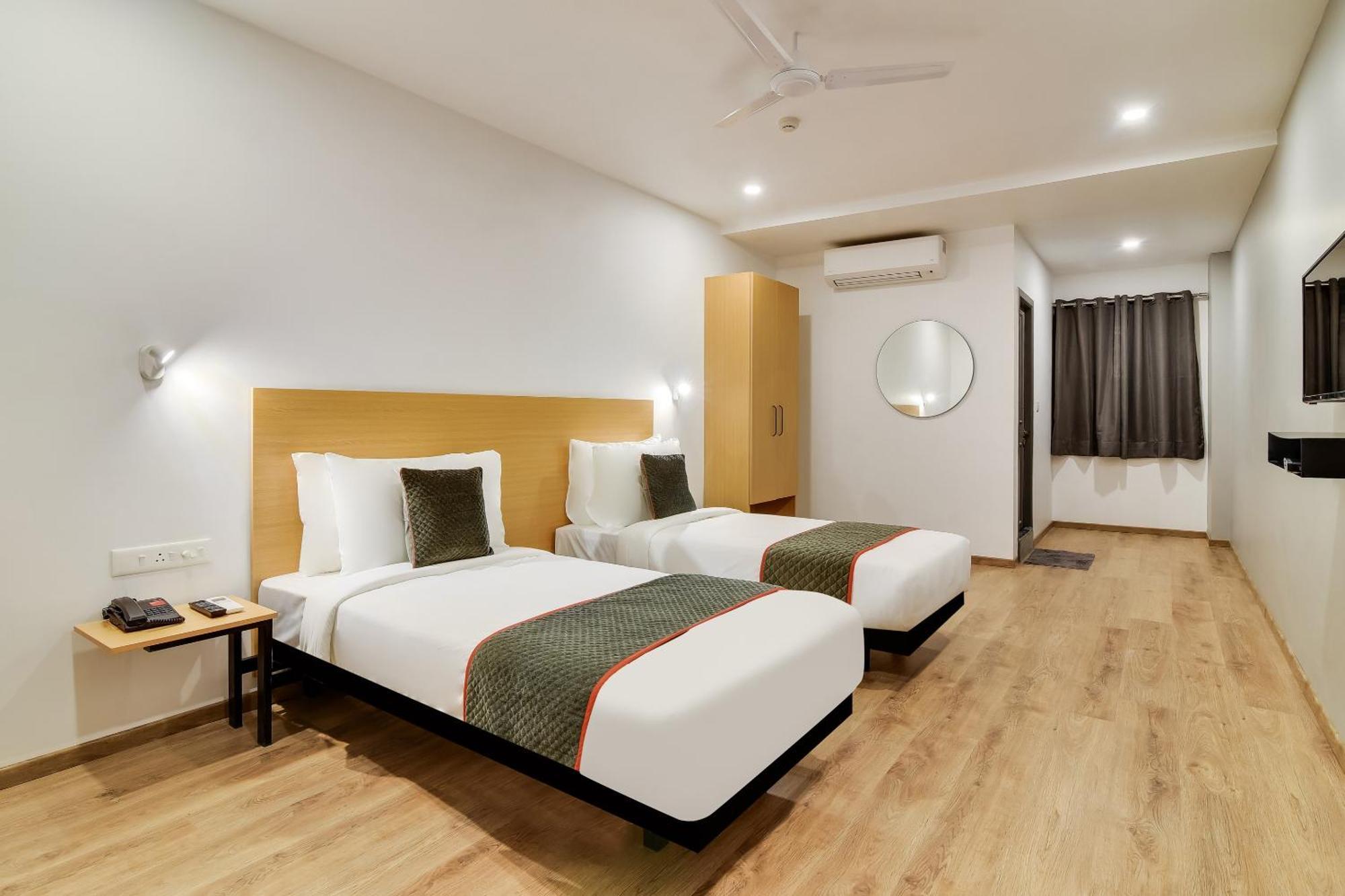 Hotel Townhouse Kovilambakkam