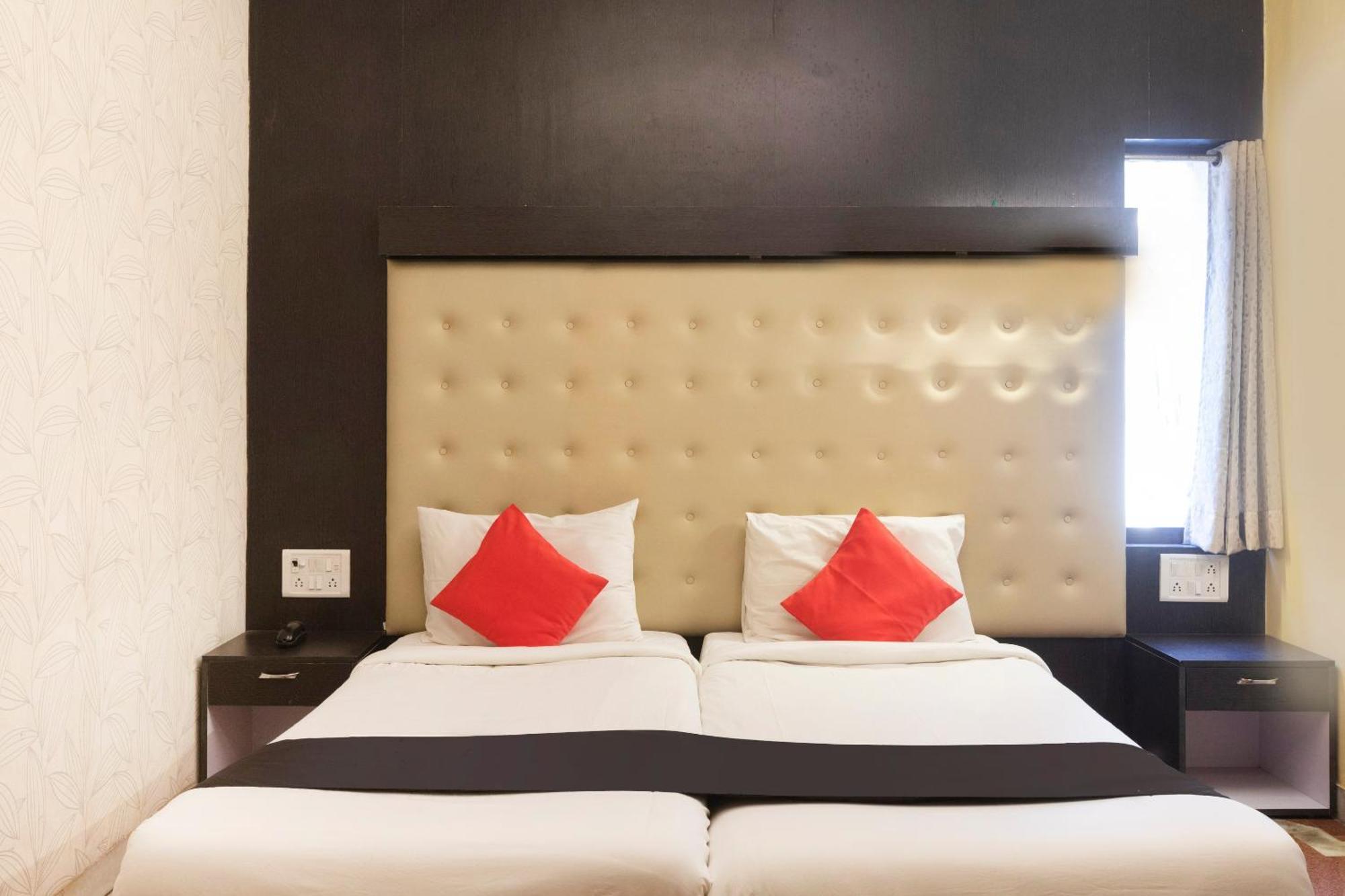 Collection O Santhome Residency Near Marina Hotel Chennai
