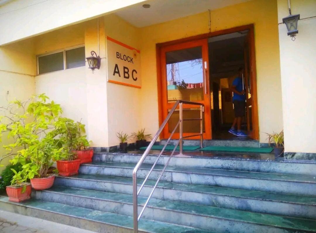 Entire House Church Temple Us Consulate Ac * Chennai