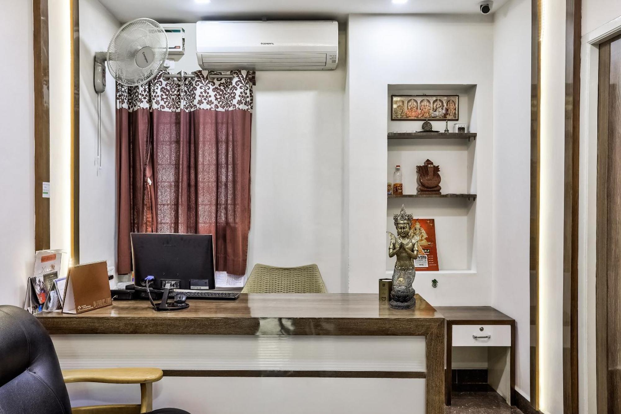 O Nimalan Residency Shenoy Nagar Anna Nagar Near Pvr Cinemas Skywalk Hotel Chennai
