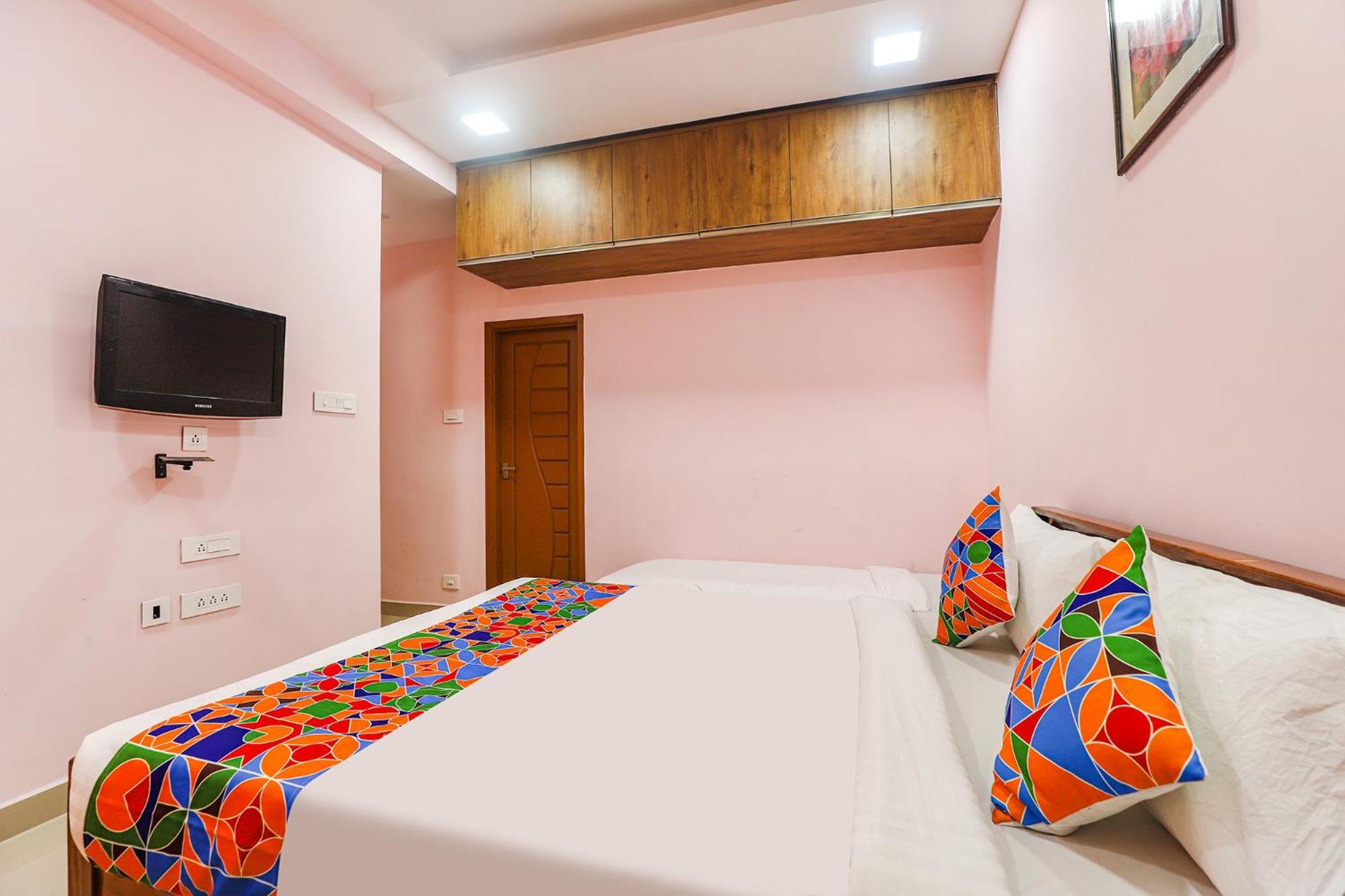 Fabhotel Hathvik Park - Near To Nandanam Metro Station Hotel 3*