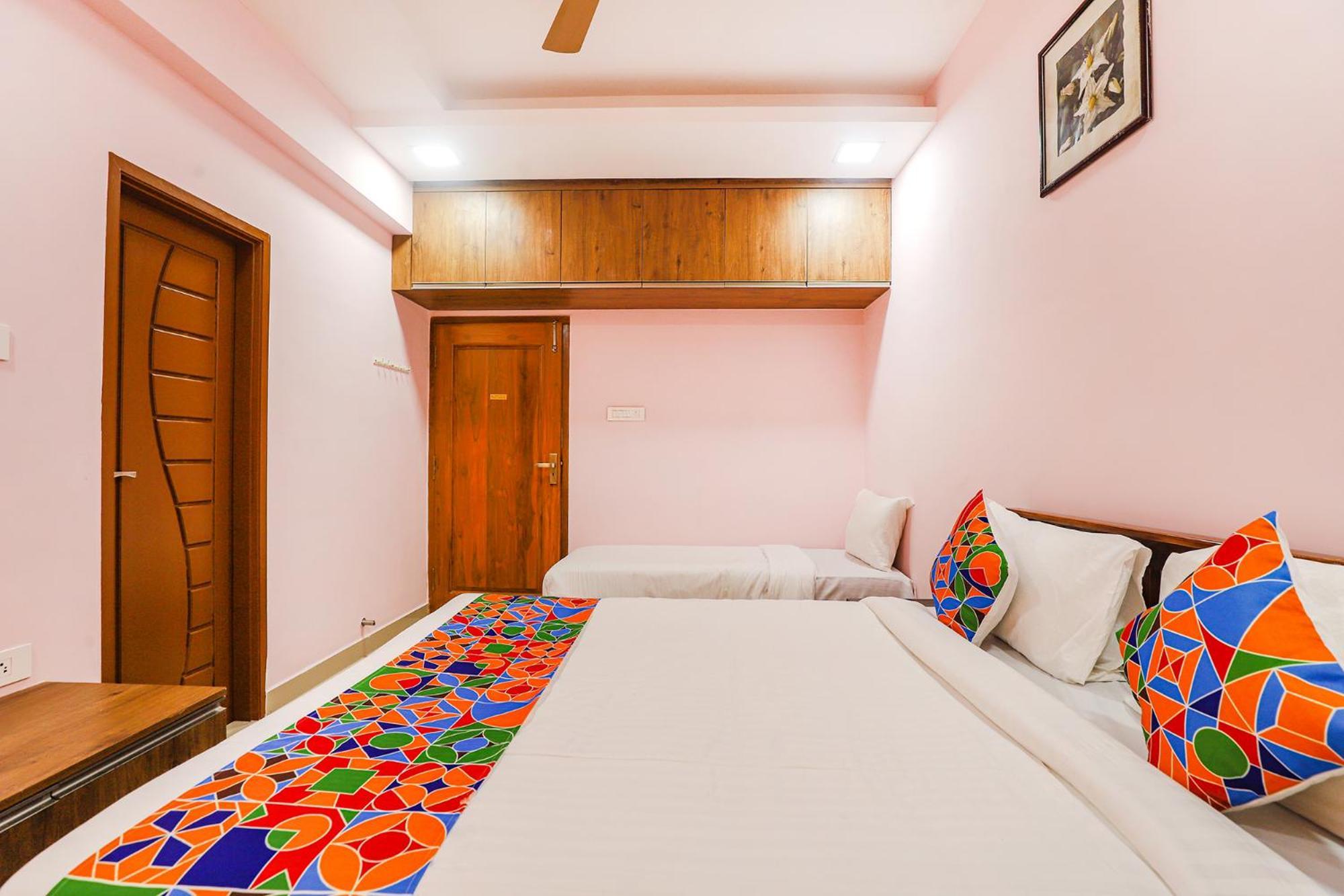 Fabhotel Hathvik Park - Near To Nandanam Metro Station Hotel