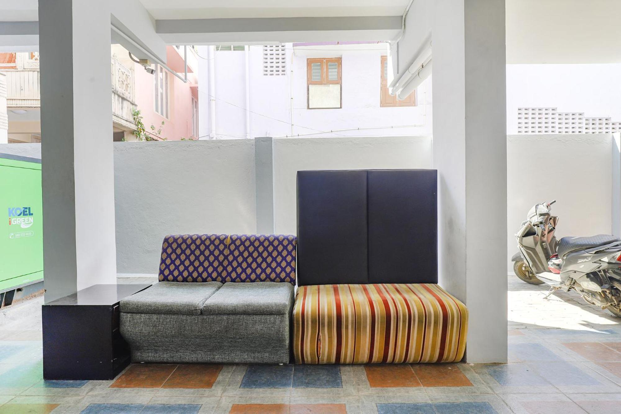 Fabhotel Hathvik Park - Near To Nandanam Metro Station 3*