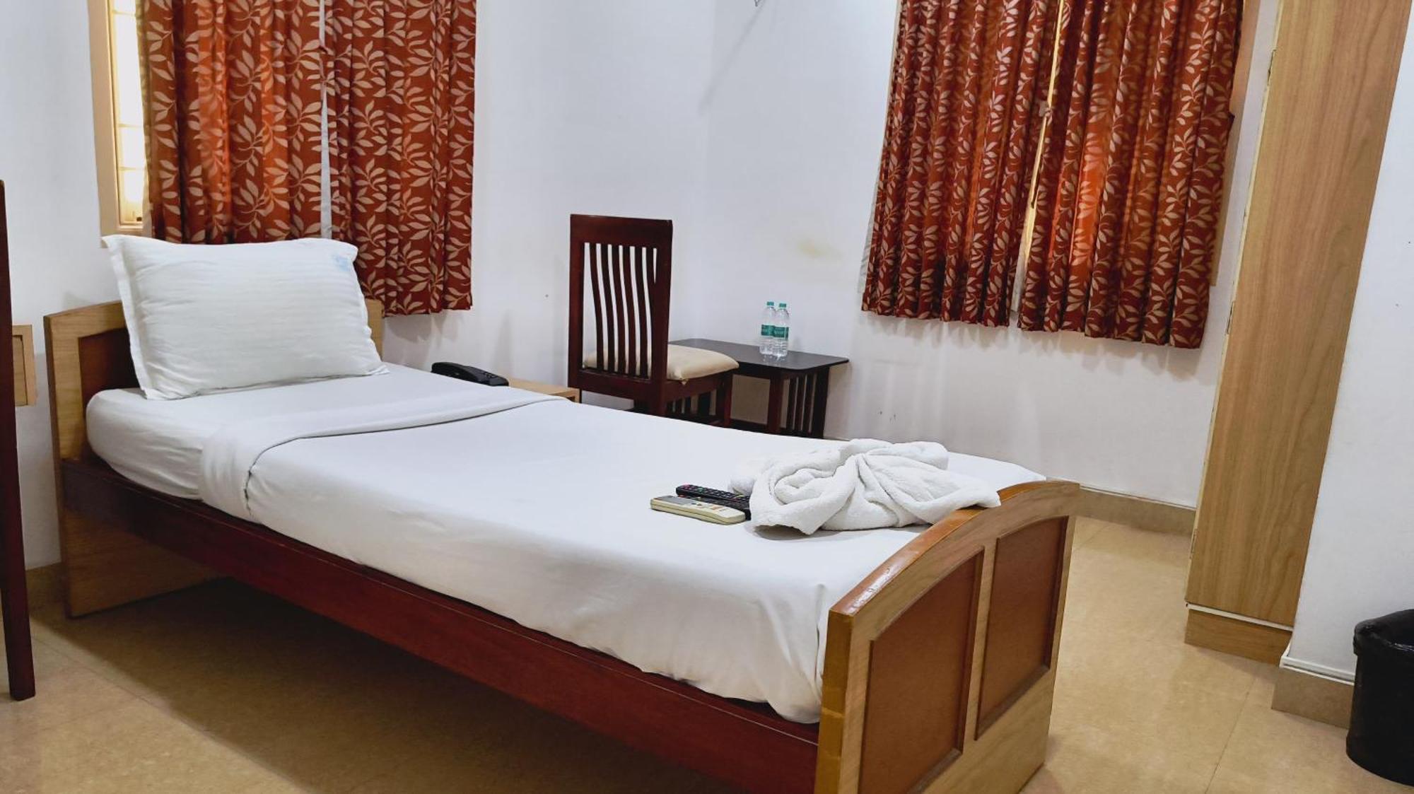 Swarna Sudarshan Service @ Adyar Bed & Breakfast