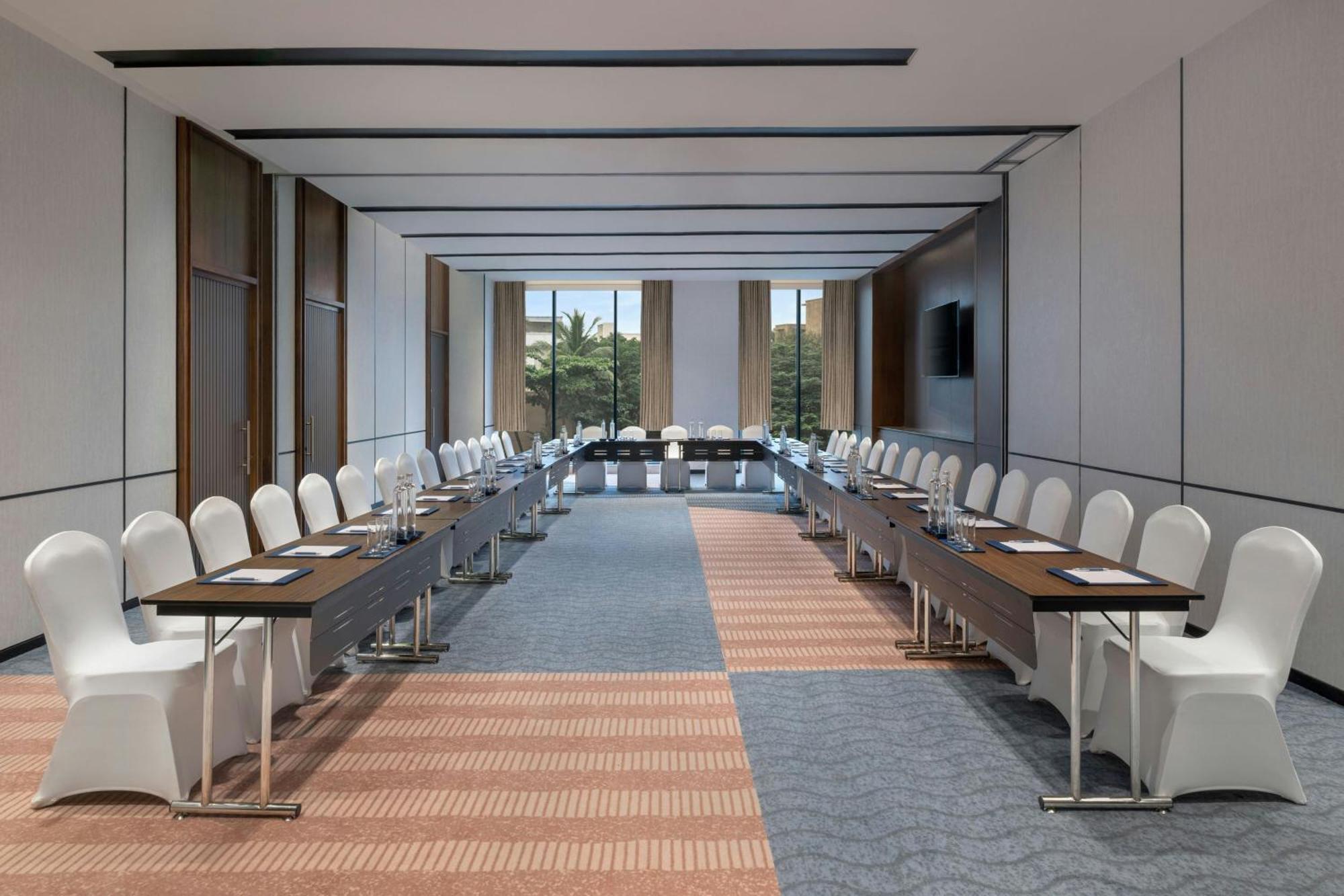 Four Points By Sheraton Chennai, Velachery Hotel *