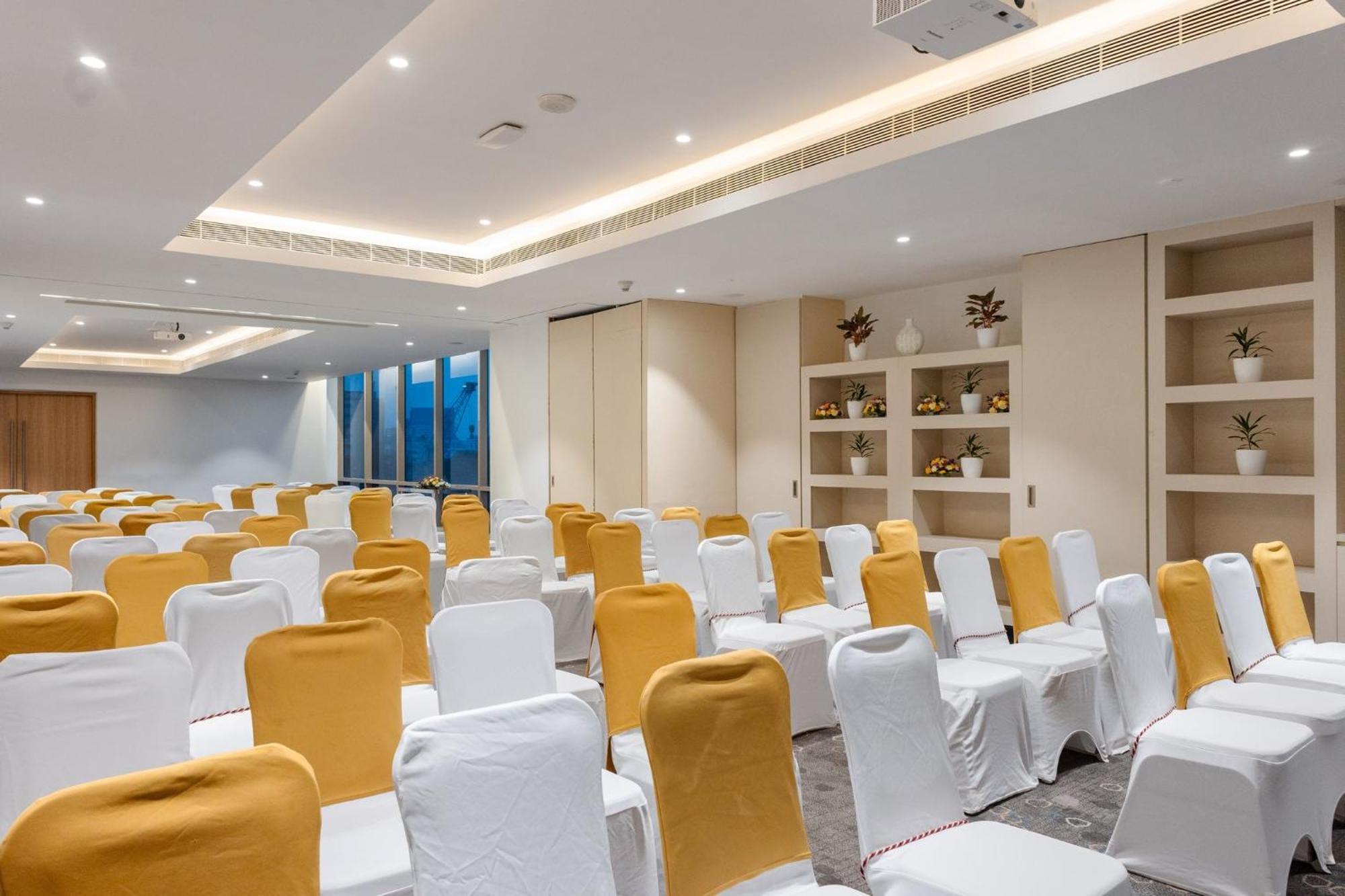Omr It Expressway By Ihg 5* Chennai