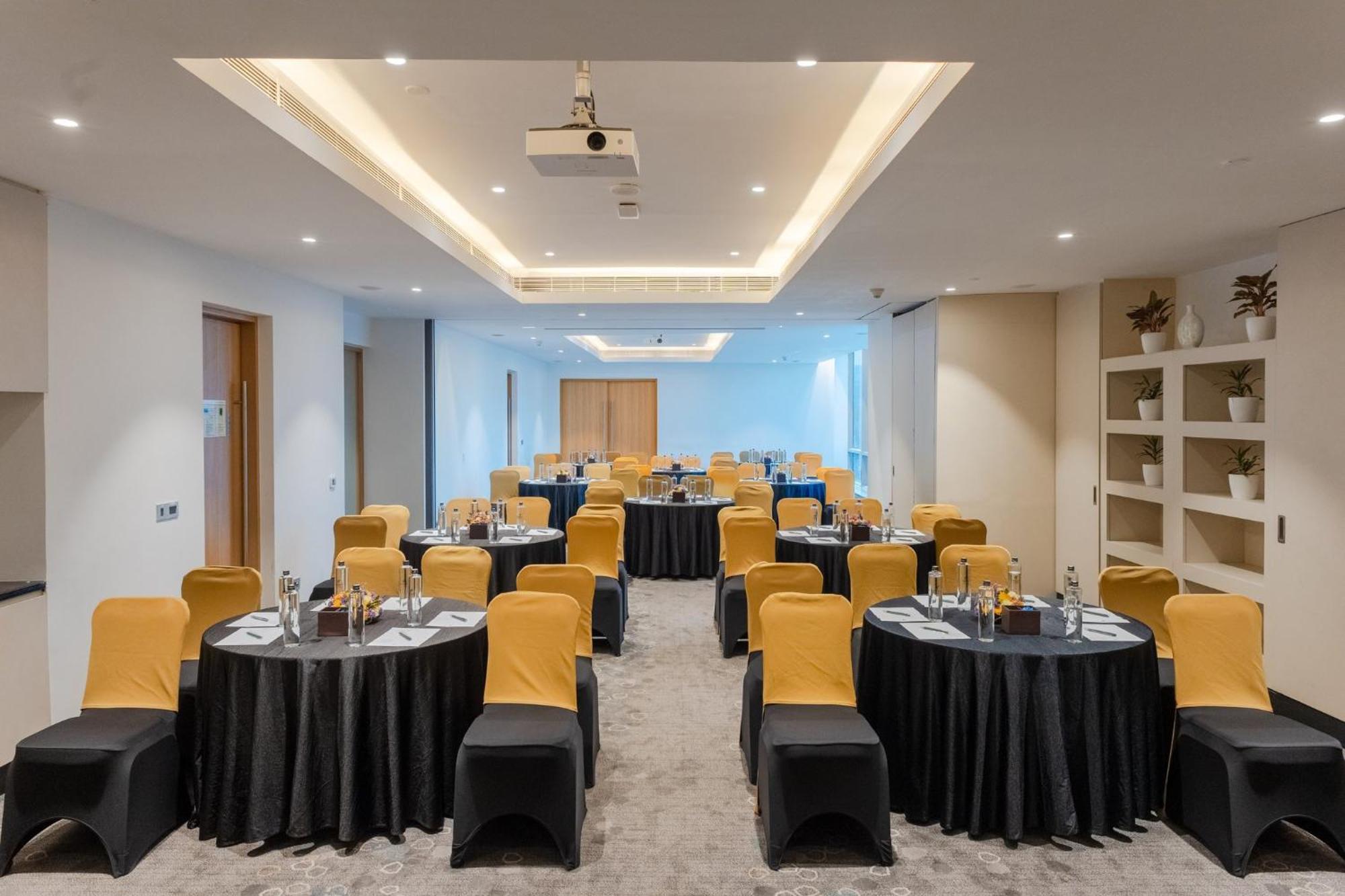 Hotel Omr It Expressway By Ihg