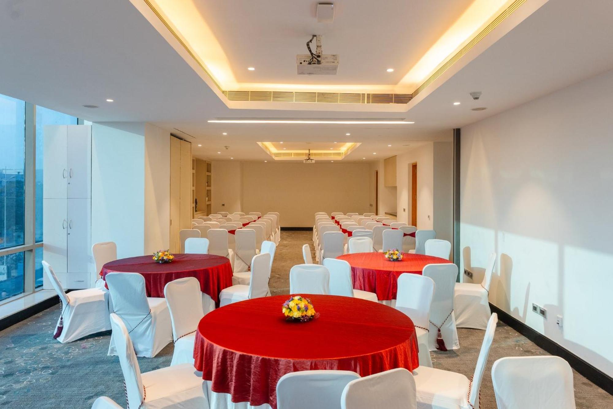 Hotel Omr It Expressway By Ihg Chennai