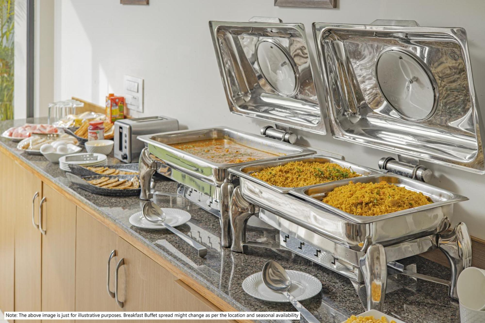 Treebo Premium Twin Star Hotel 4*