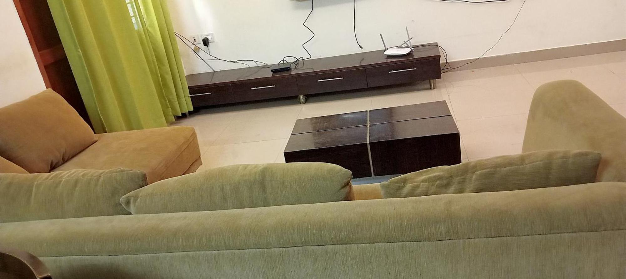 Apartment In Velachery *
