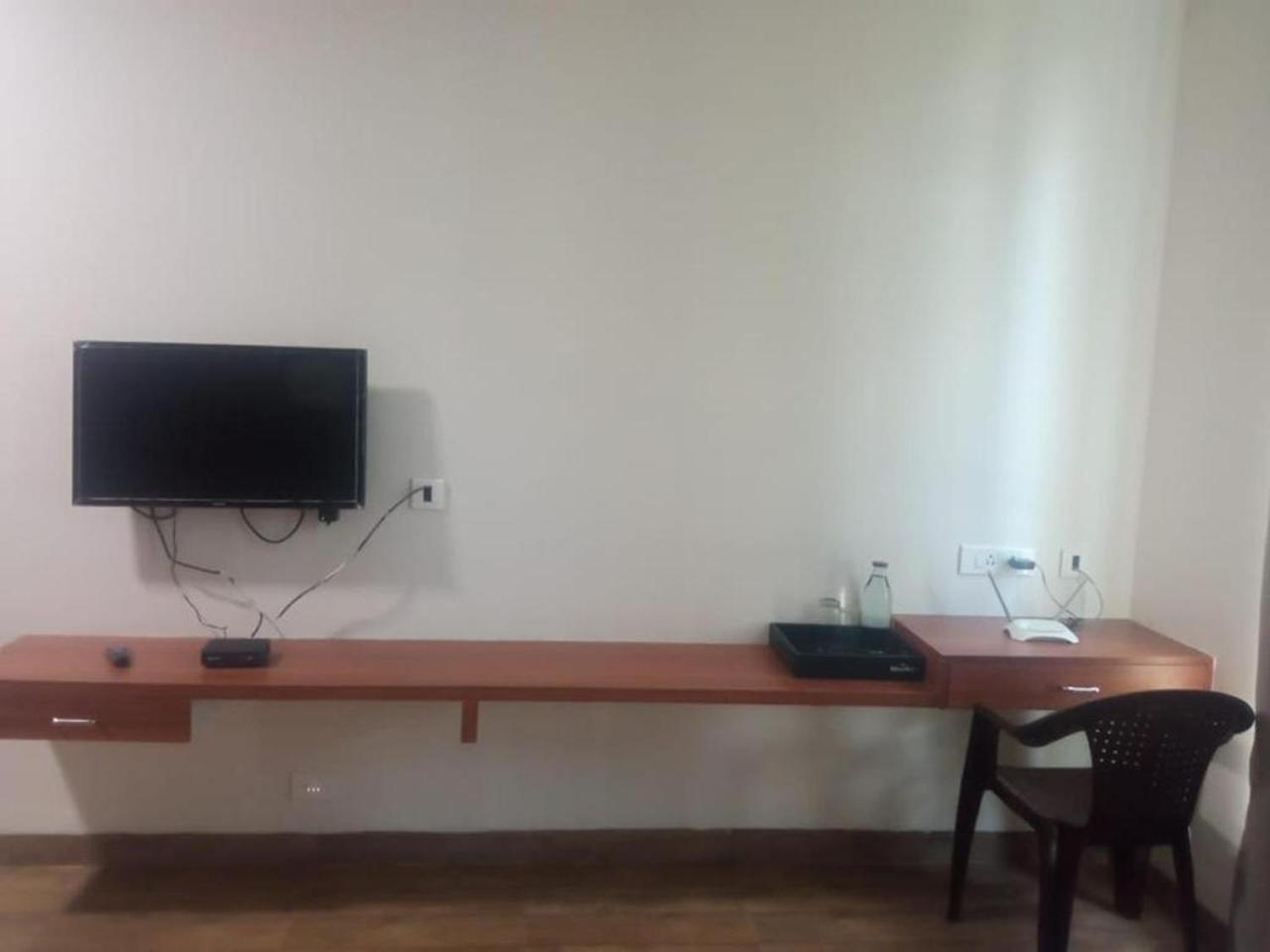 Dsquare Omr By K Hotel Chennai