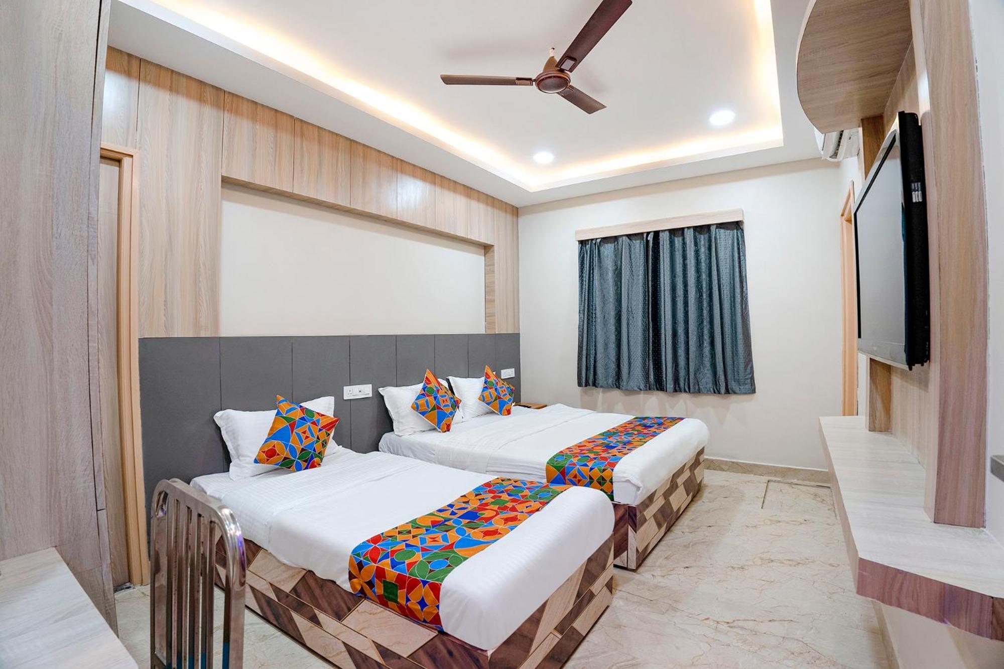 Fabhotel Wooden Park - Nr Dlf It Park & Trade Center 3*