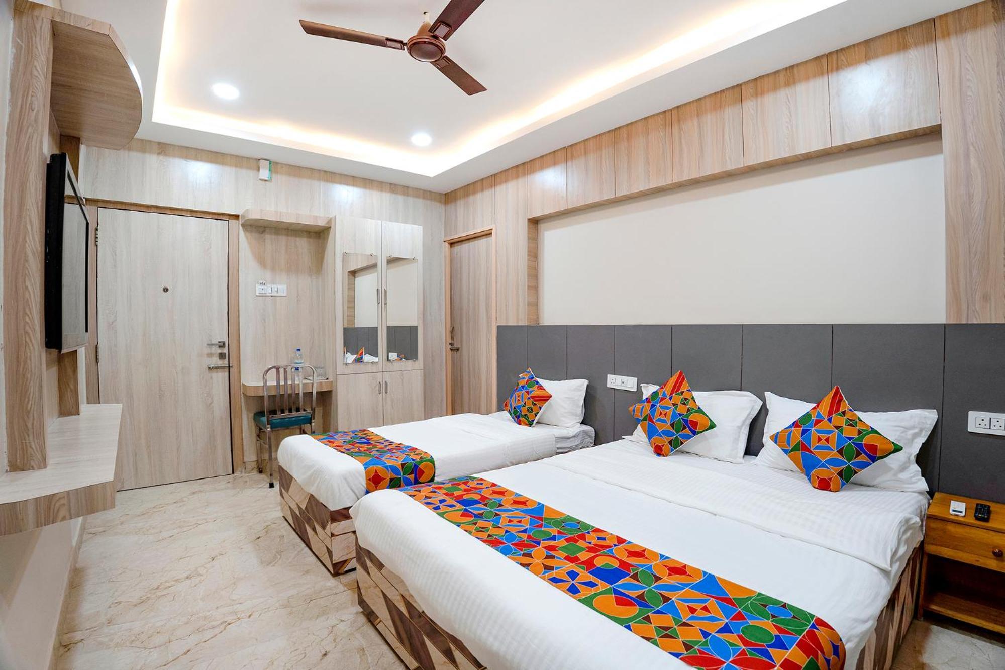 Fabhotel Wooden Park - Nr Dlf It Park & Trade Center 3*
