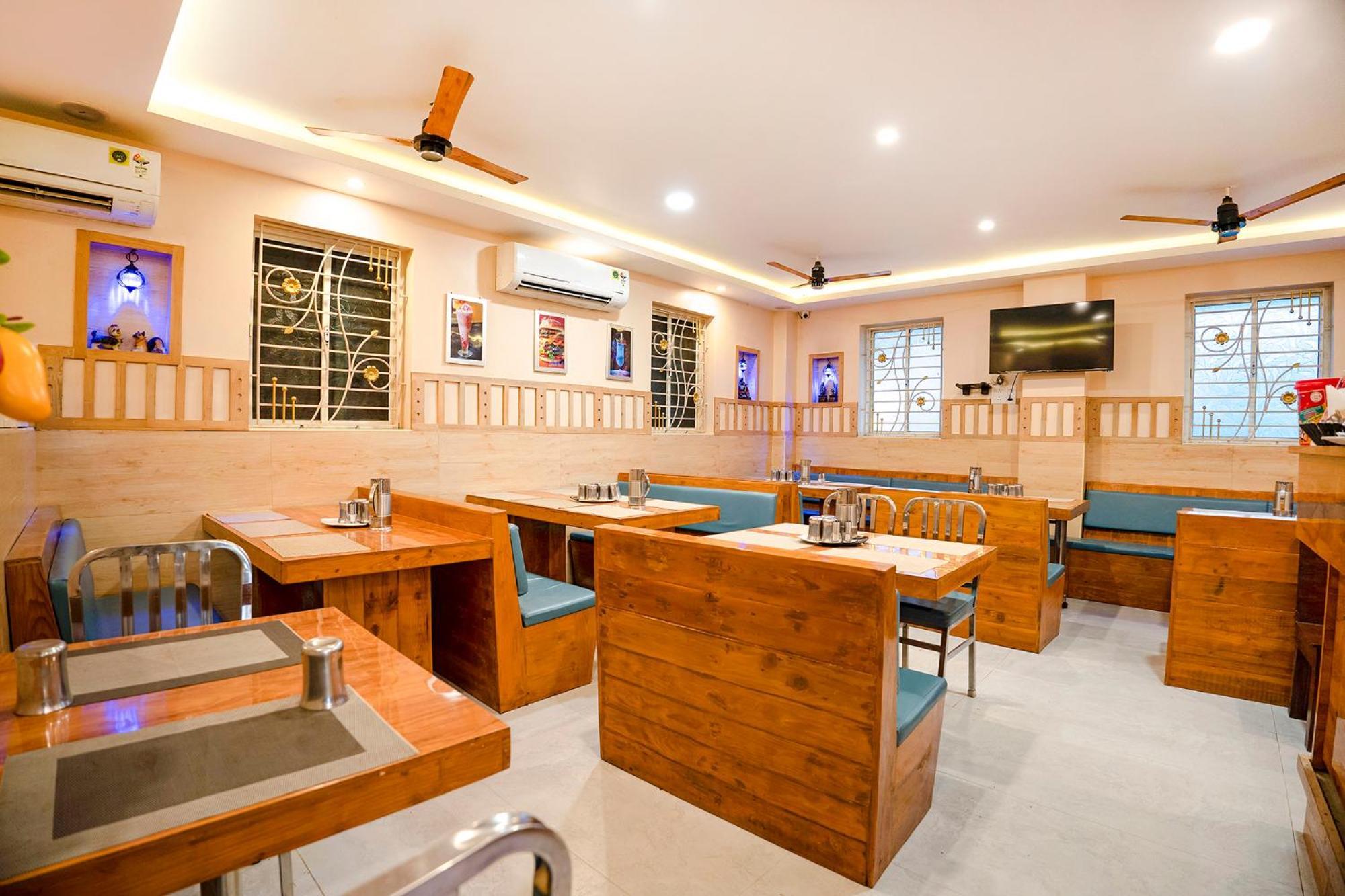 Fabhotel Wooden Park - Nr Dlf It Park & Trade Center Hotel 3*