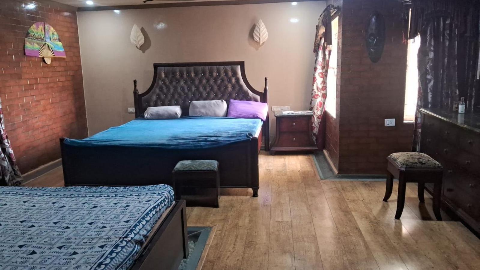 Hostel Tvh Park Rozalia *