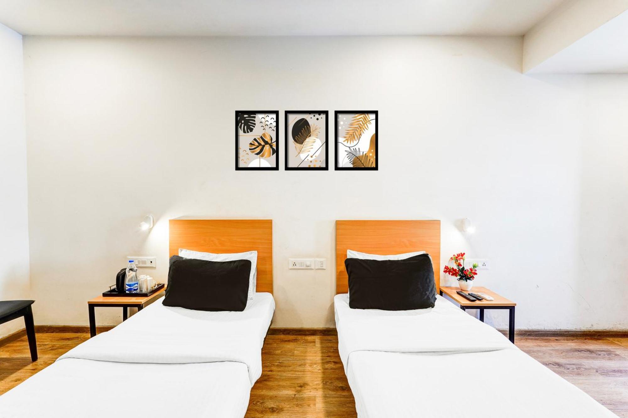 Hotel Super Collection O Omr Perungudi Chennai