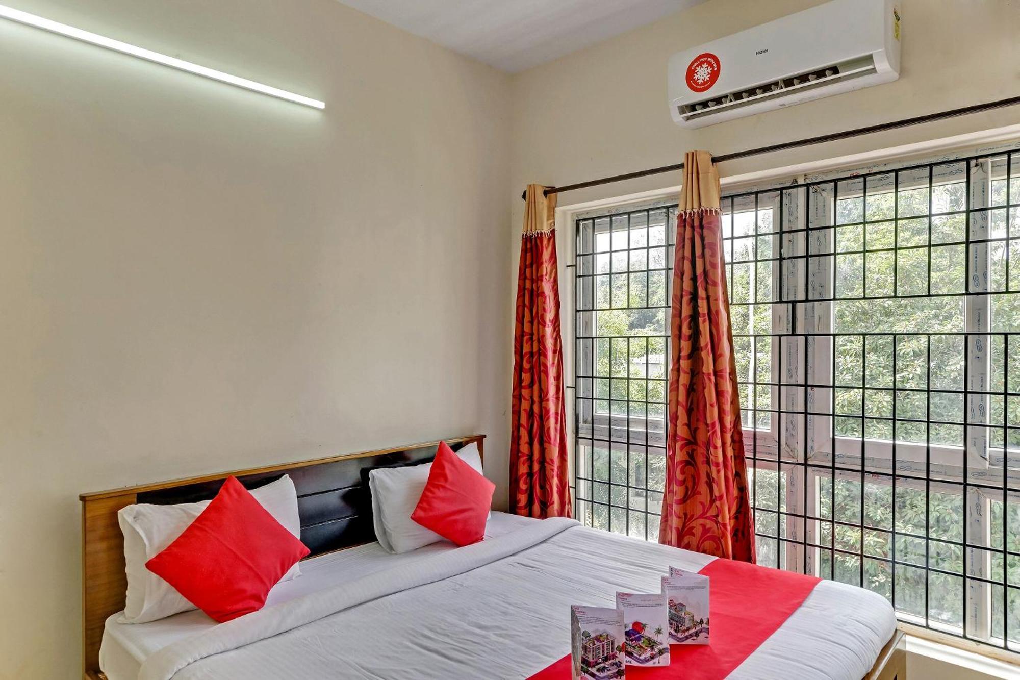 Super Collection O Skypix Hotel Chennai
