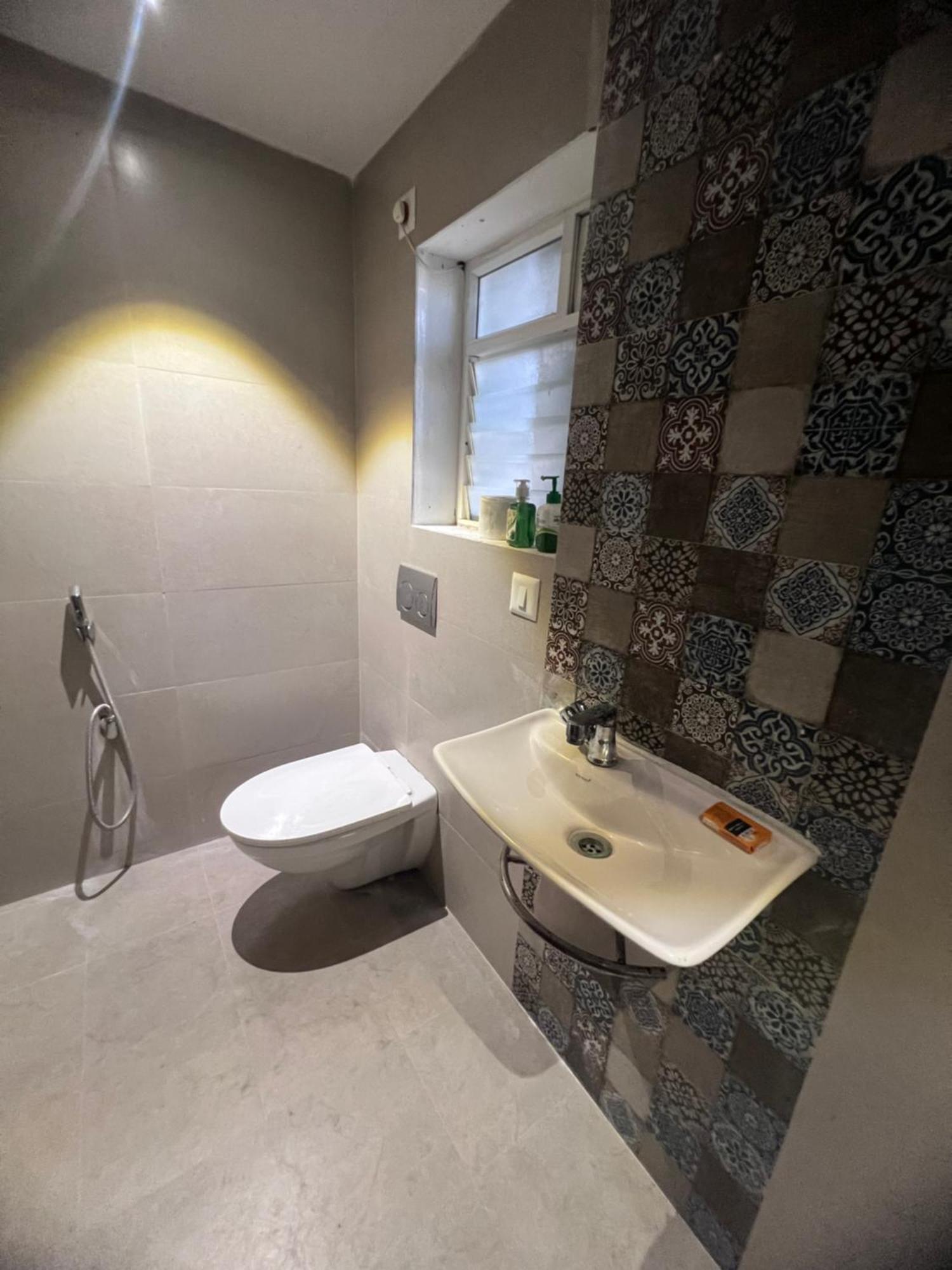 117 Prestige Silver Springs *