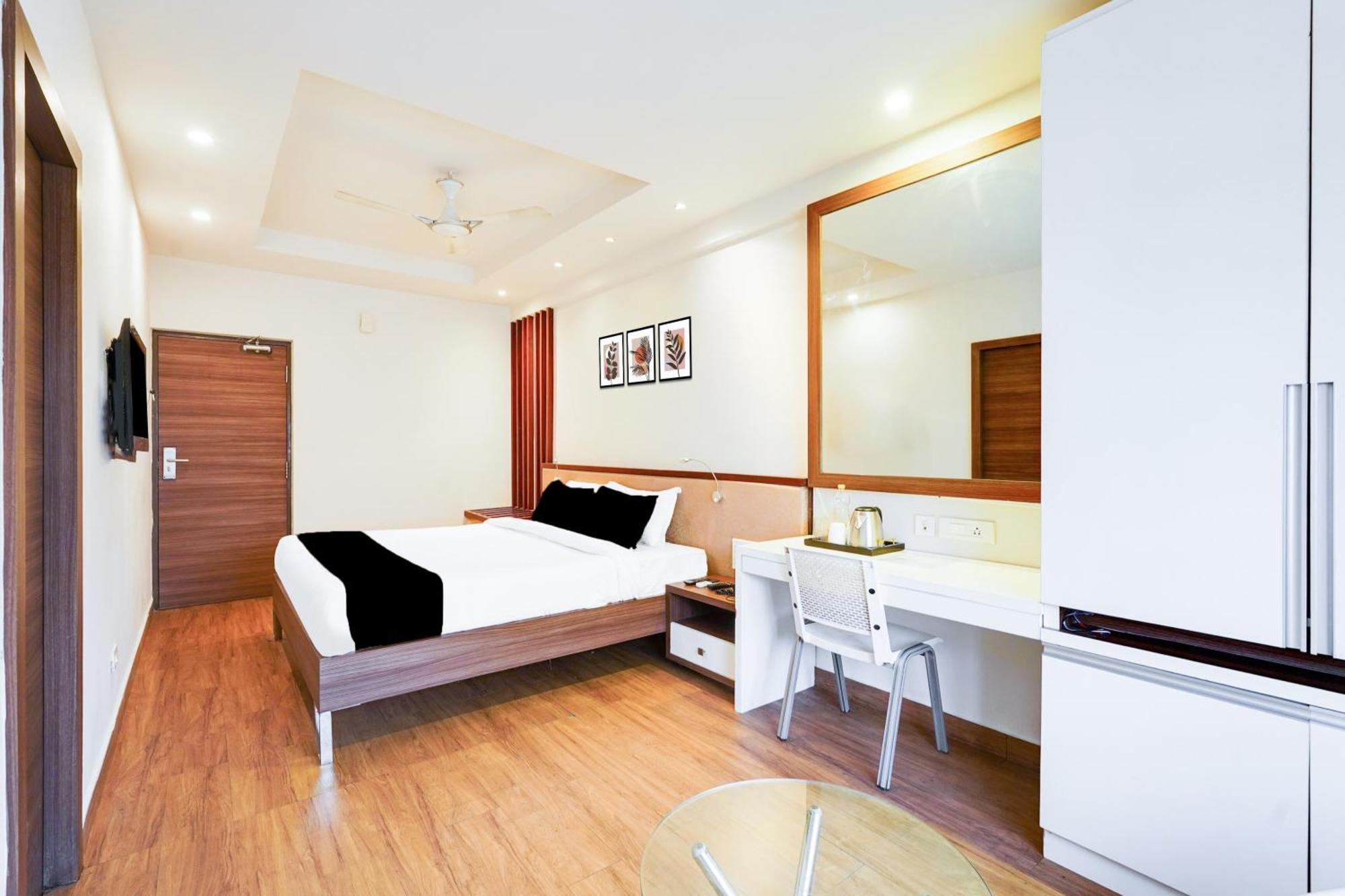Super Townhouse Oak Kodambakkam Formerly Cine Hotel