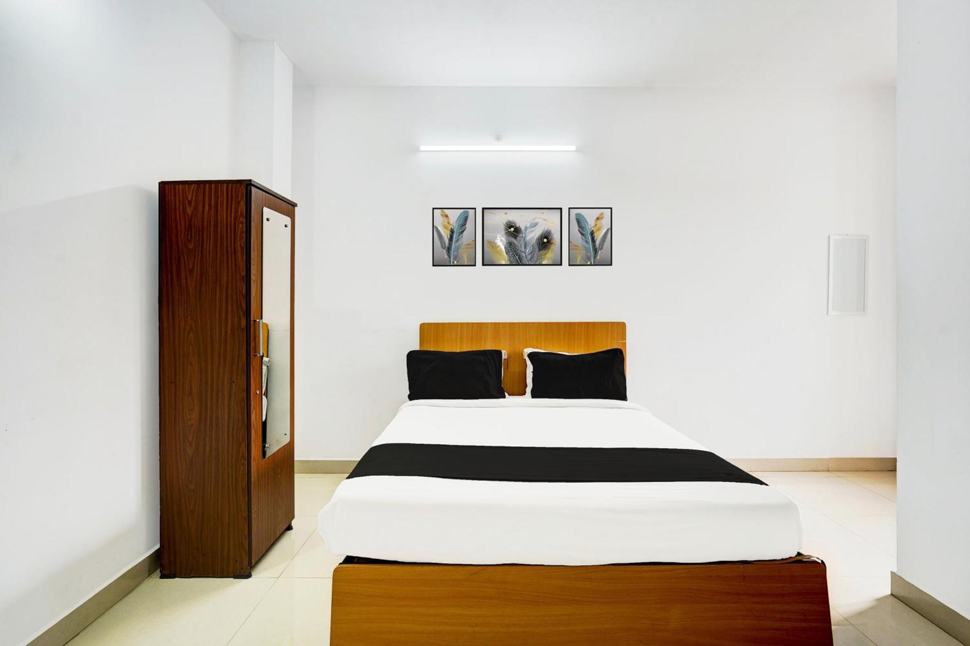 Super Collection O Ambattur Near Patravakam Railway Station Hotel Chennai