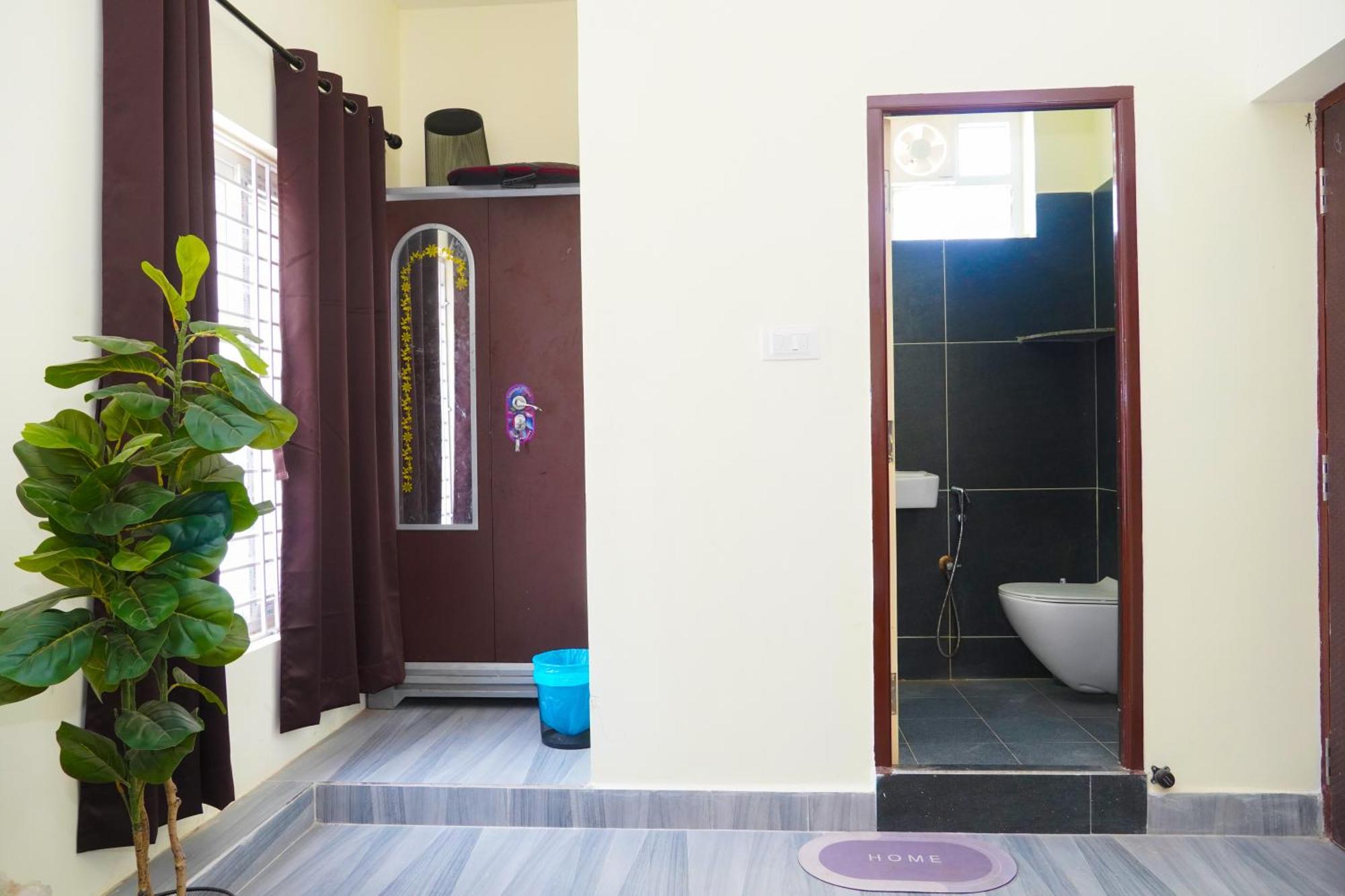 Luxury Ac Private - Men Homestay *