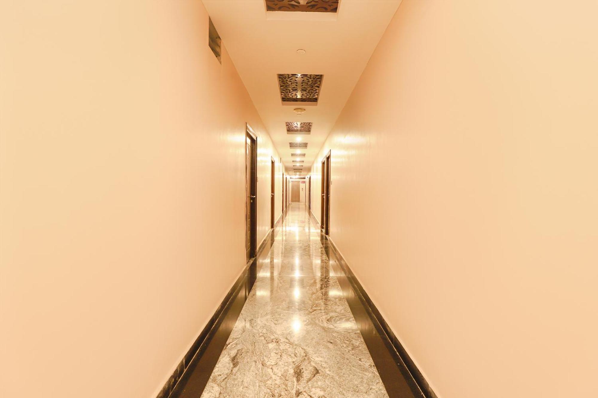 Fabhotel Nk Courtyard - Nr Guindy Industrial Estate Hotel