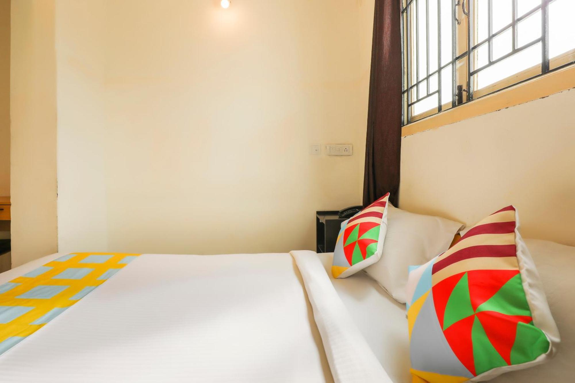 Guest house O Harma Residency Near Koyambedu Metro Station 3*
