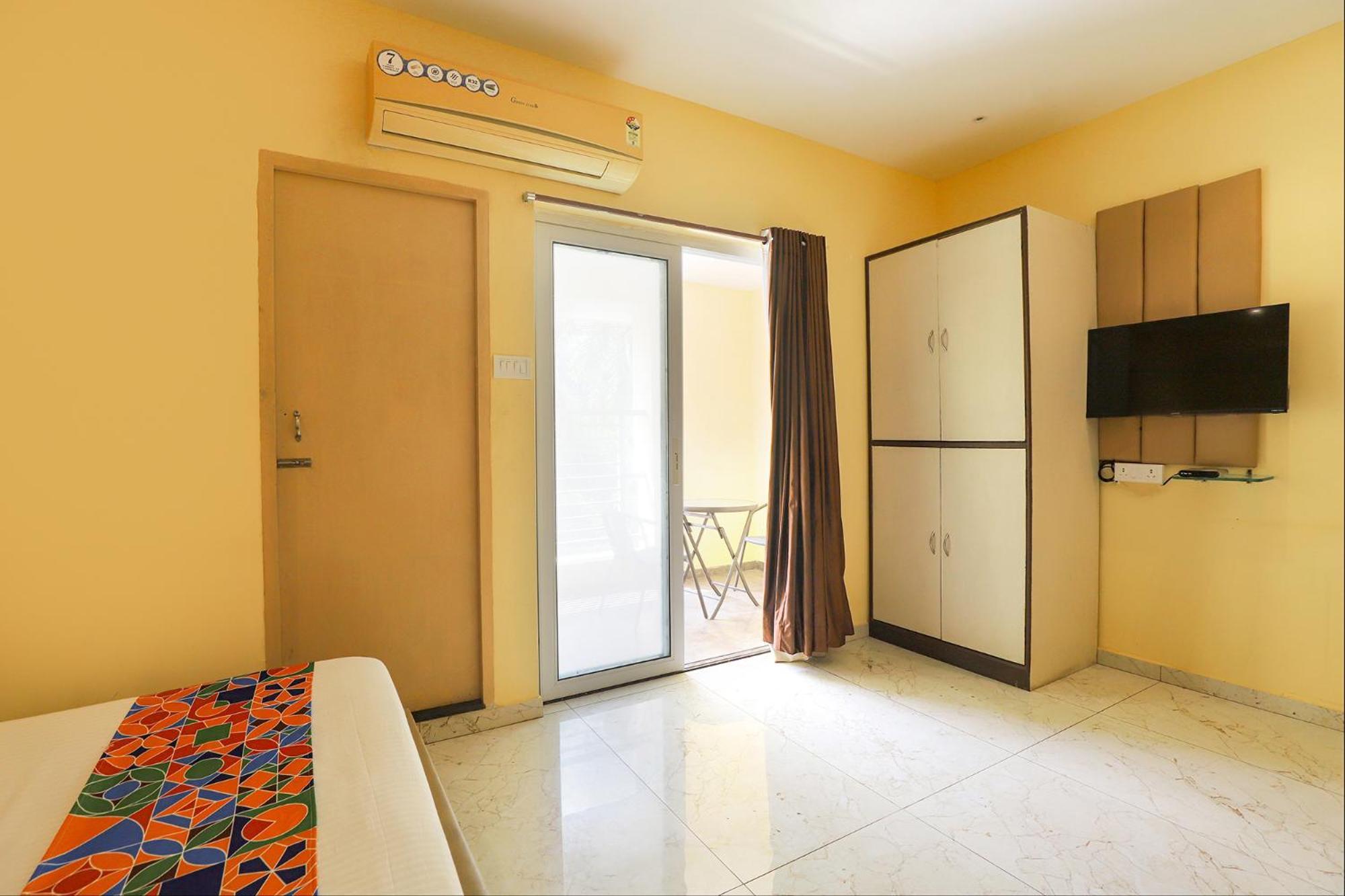 Fabhotel Chamiers Park
