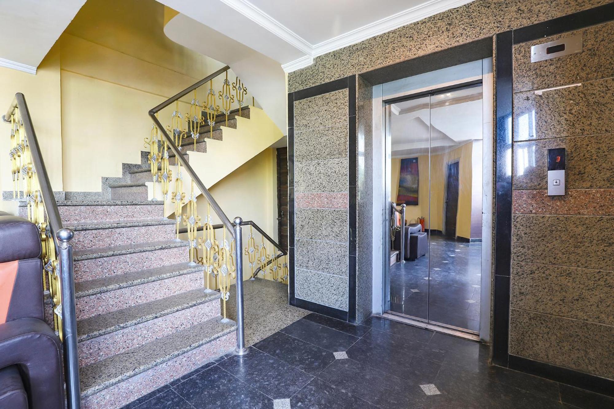 Hotel Fabhotel Chamiers Park