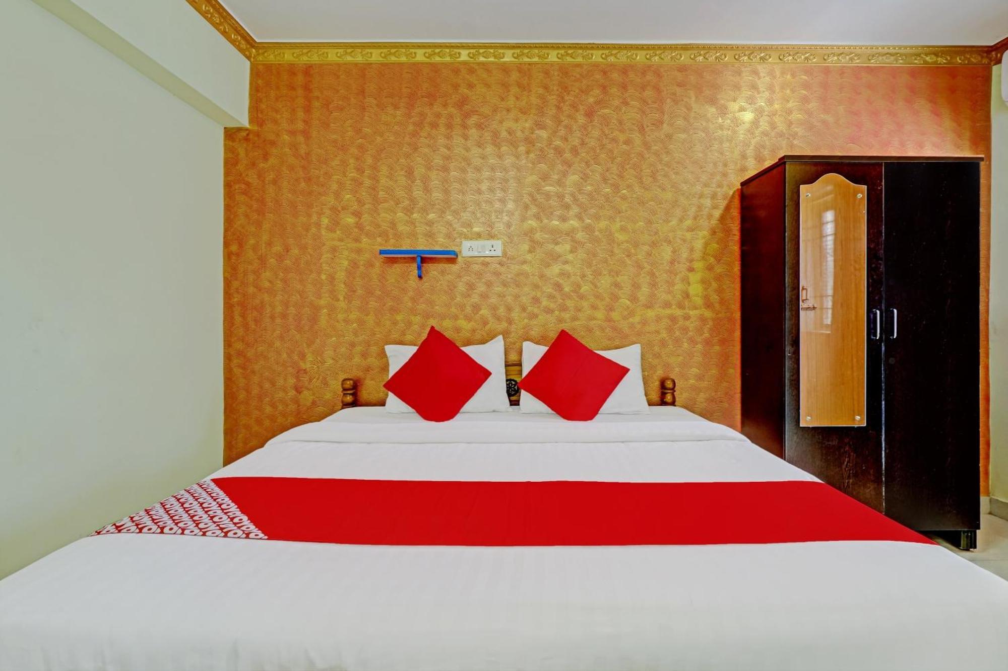 O The Ken Regency